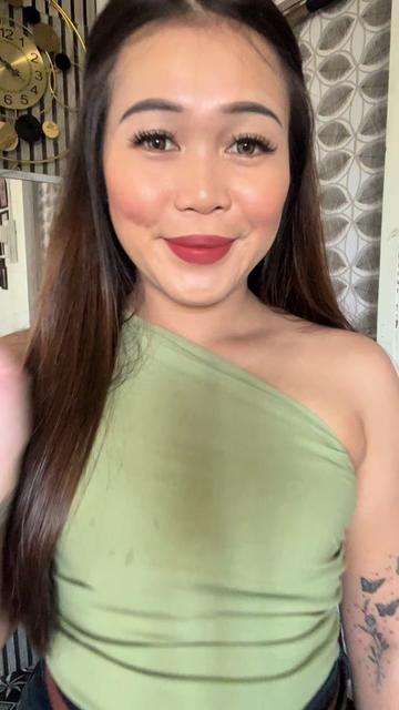 @Anne March 🦋