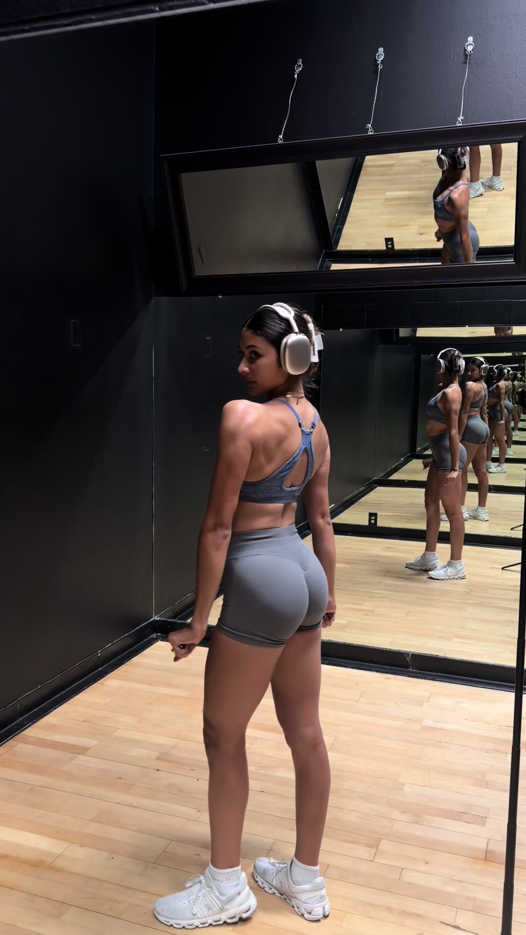 @aliyagibsonn