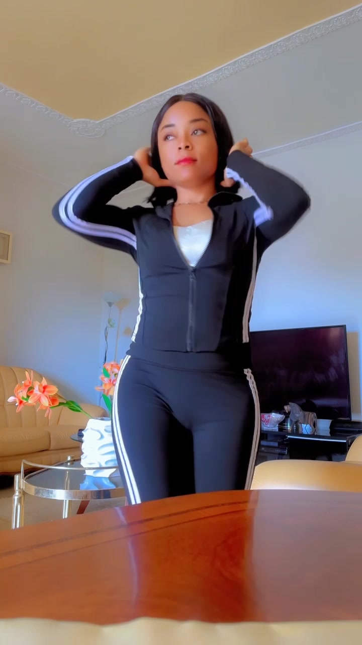 @claudiaebiang1