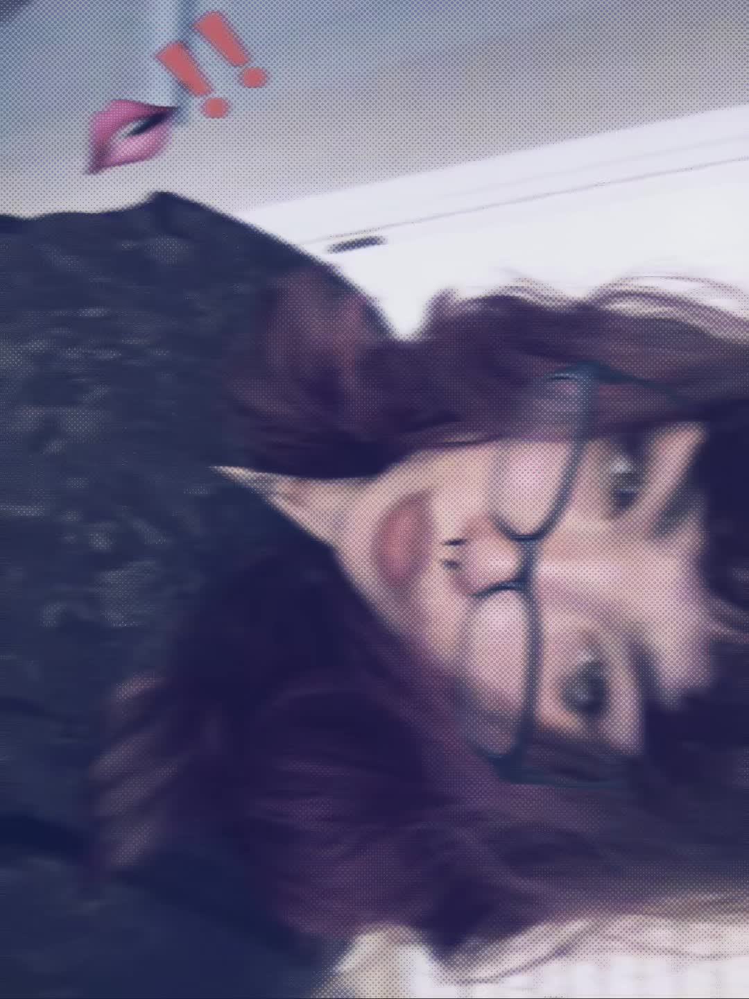 @😸