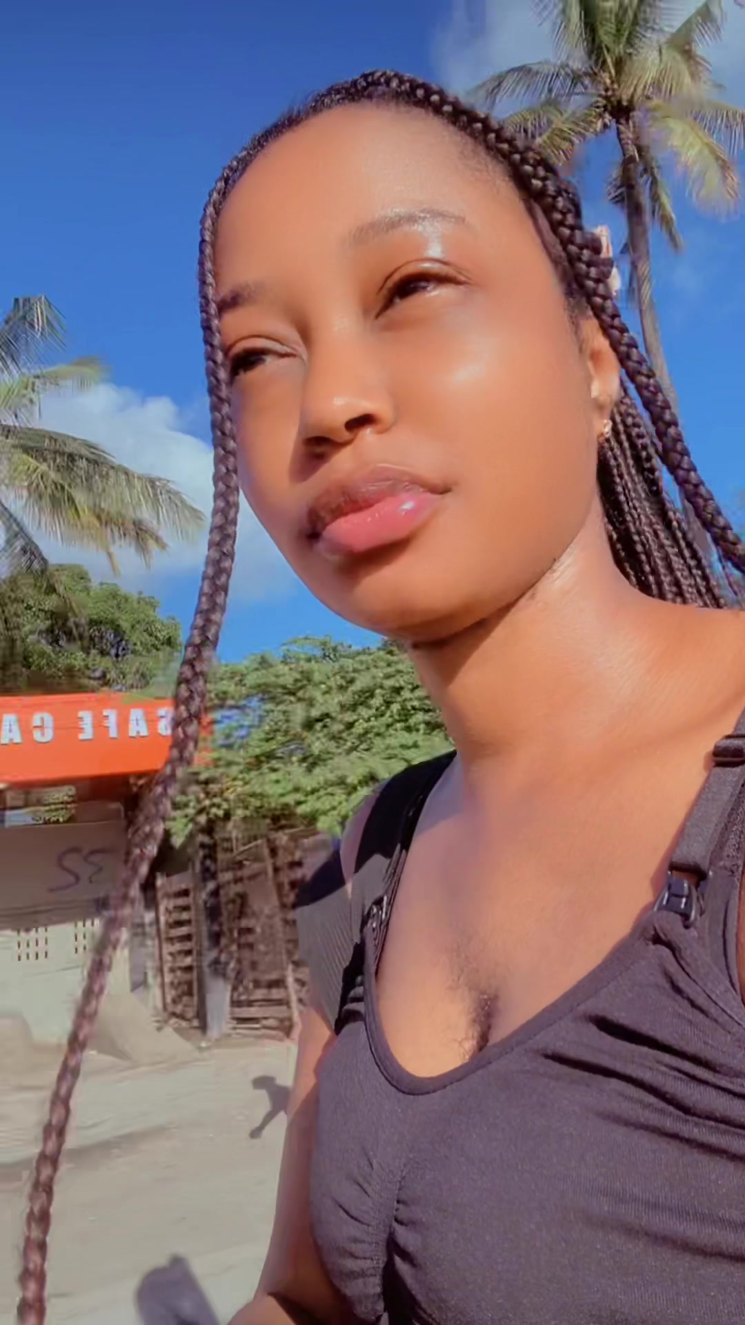 @Allyan 🦋