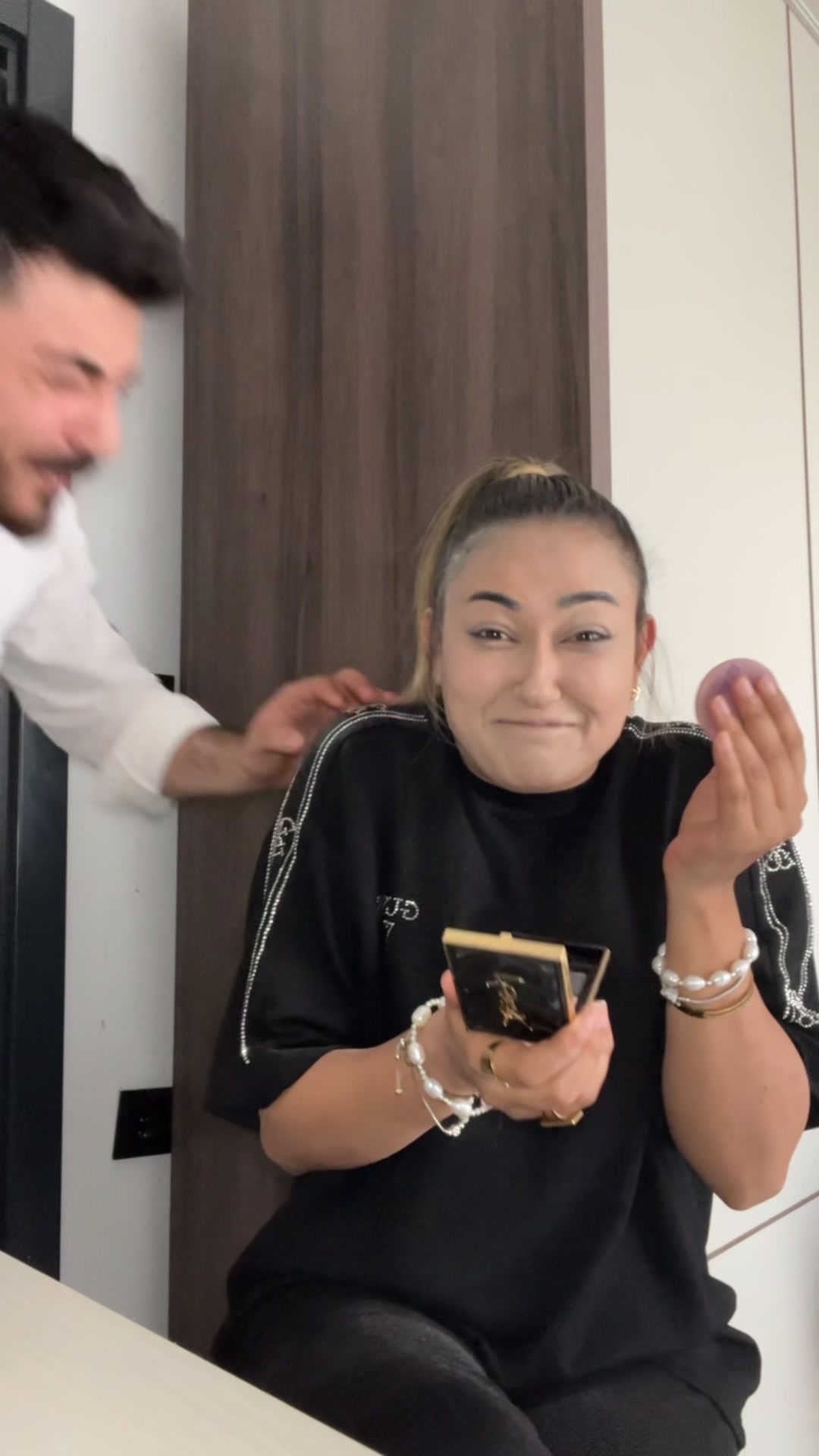 @elifiniz