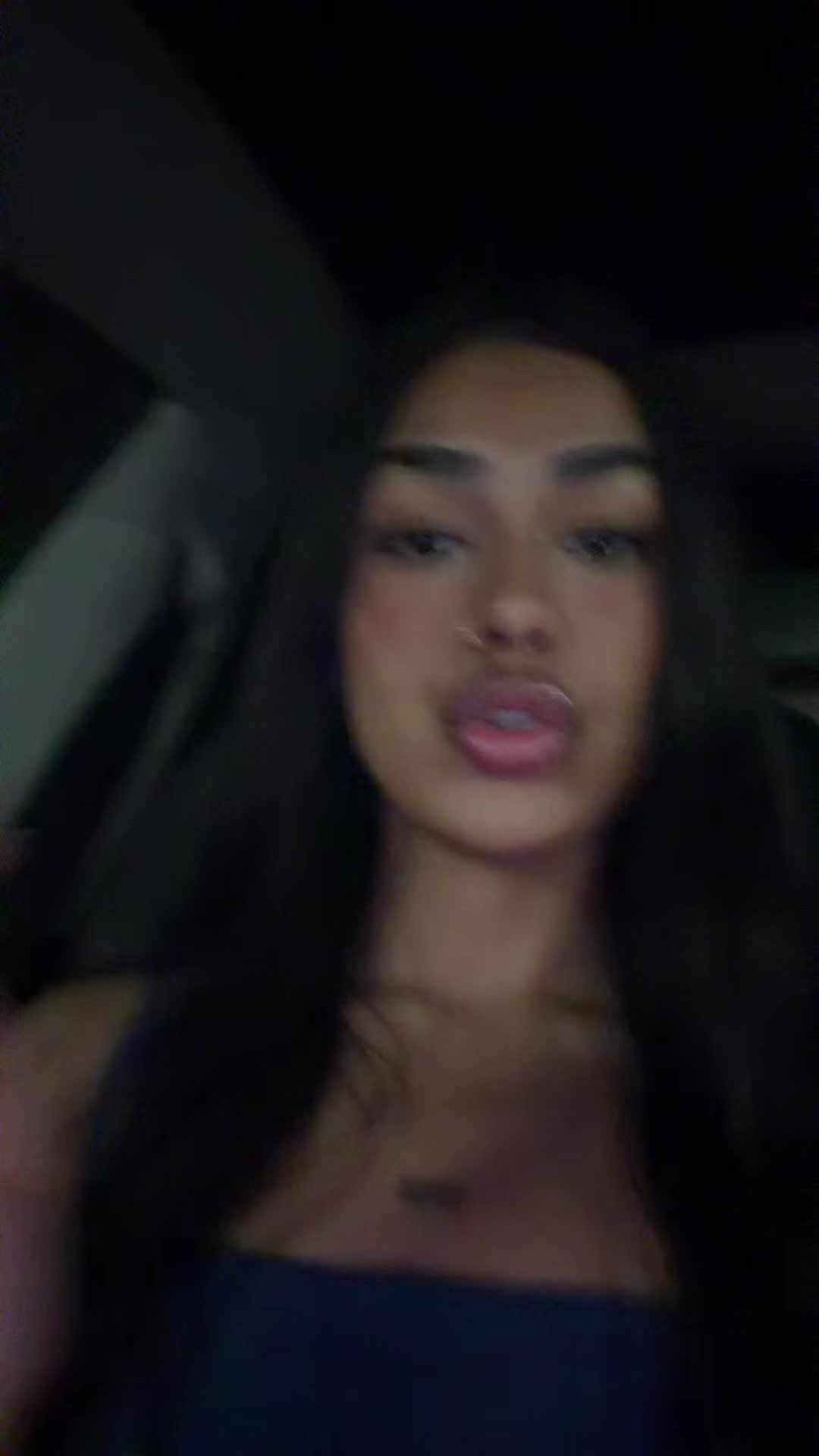@Divya 🫧