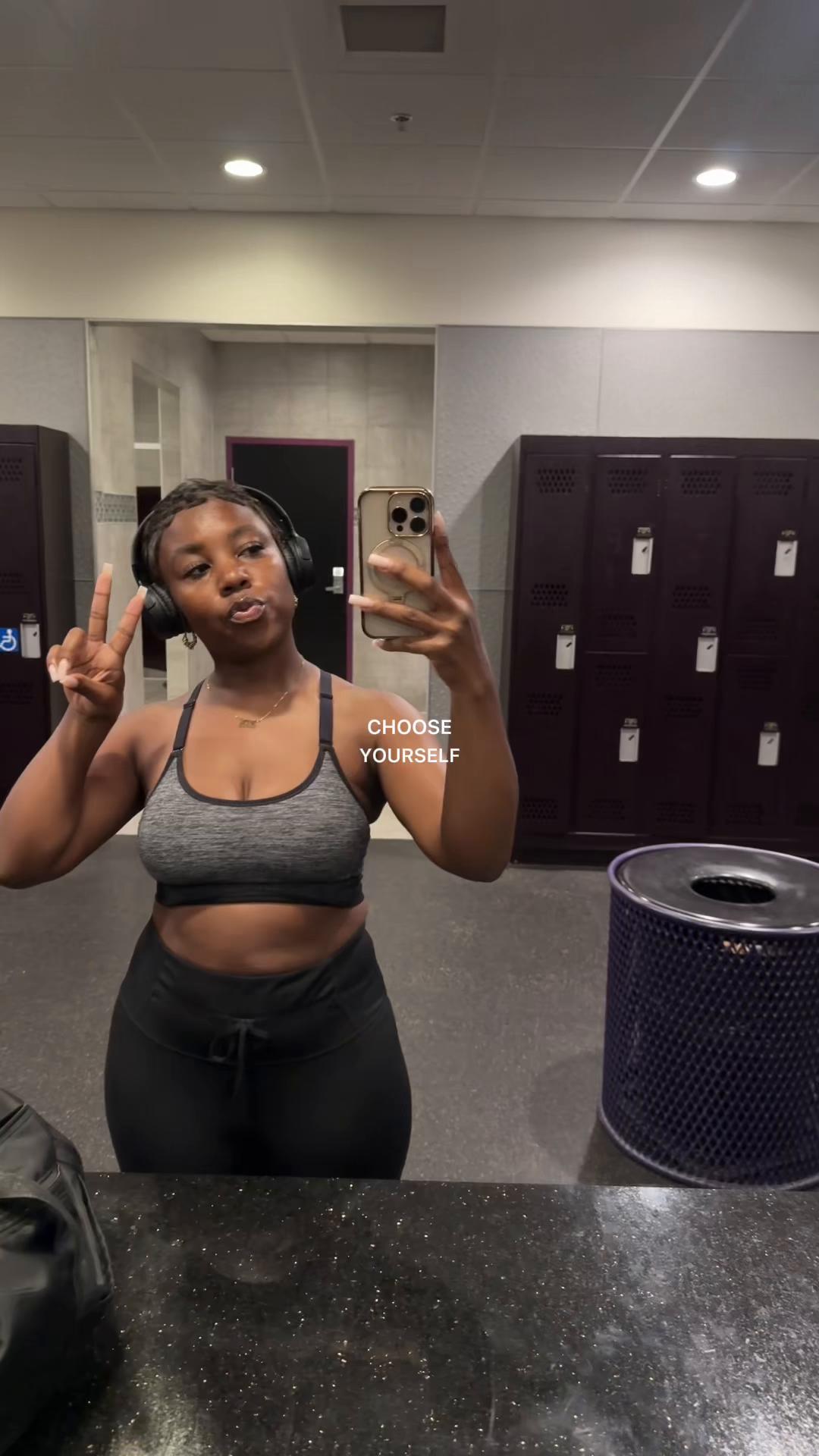 @Ebony Joi 💛