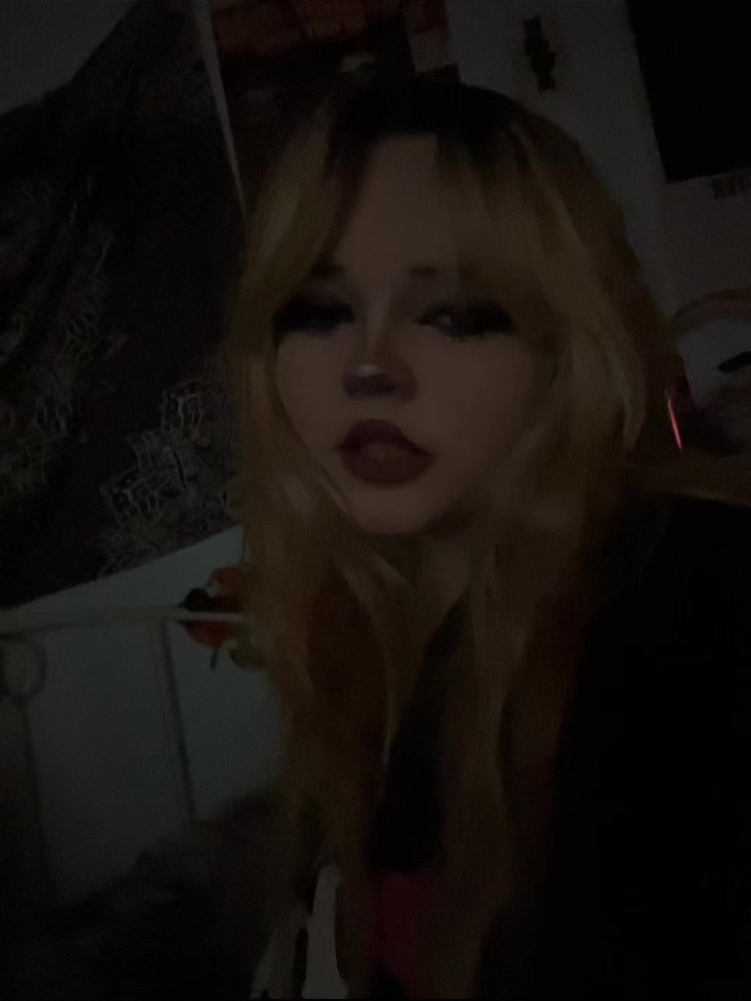 @ELL!!👽🦇