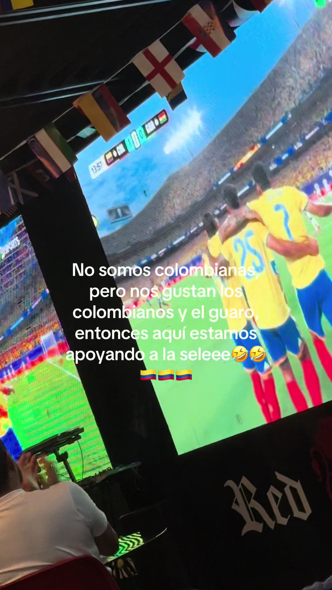 @Dom&eacute;nica Lc