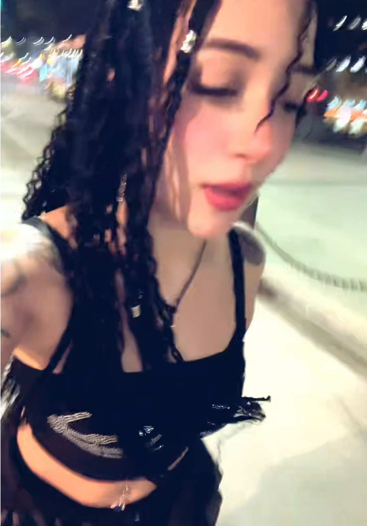 @itsdanisixx