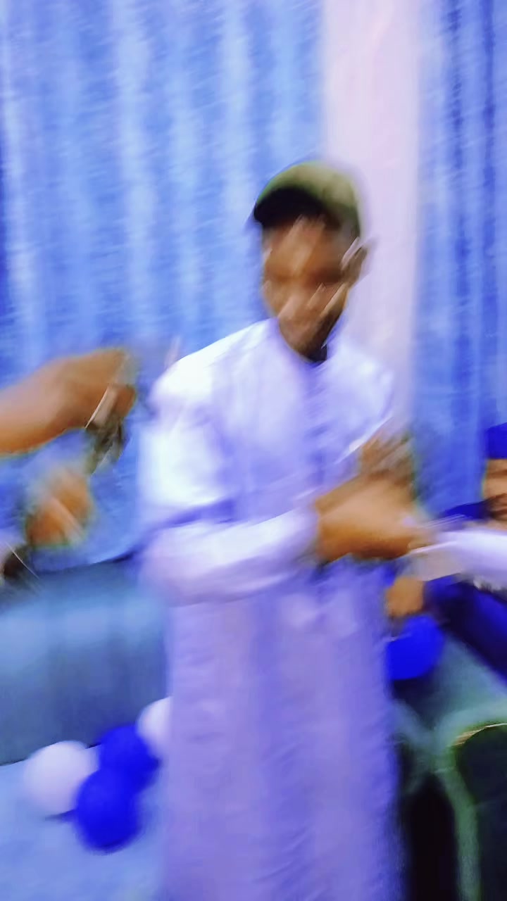 @youssouf🚶&Ouml;ZIL