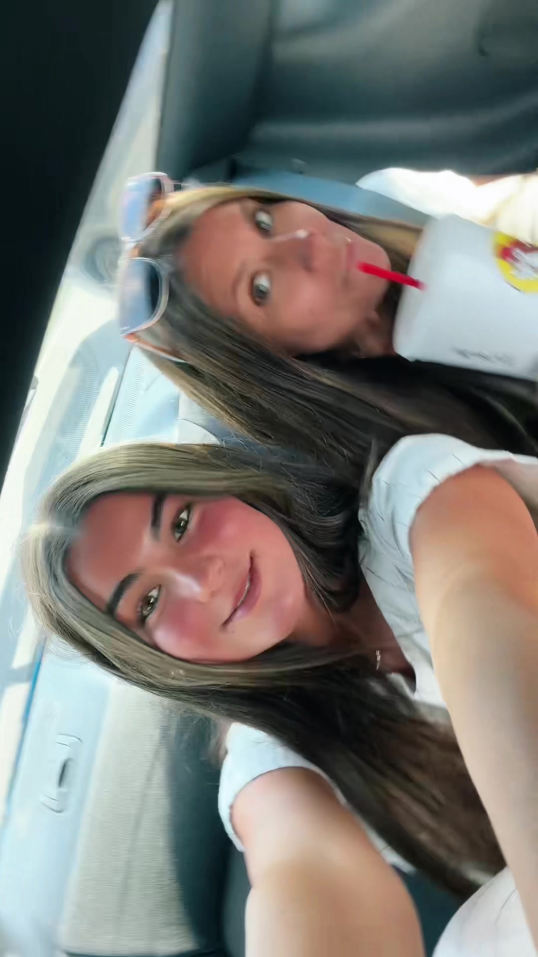 @bella🐆