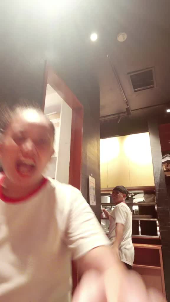 @伊笑