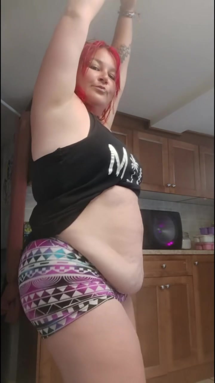 @๐ CurvyTok ๐ James