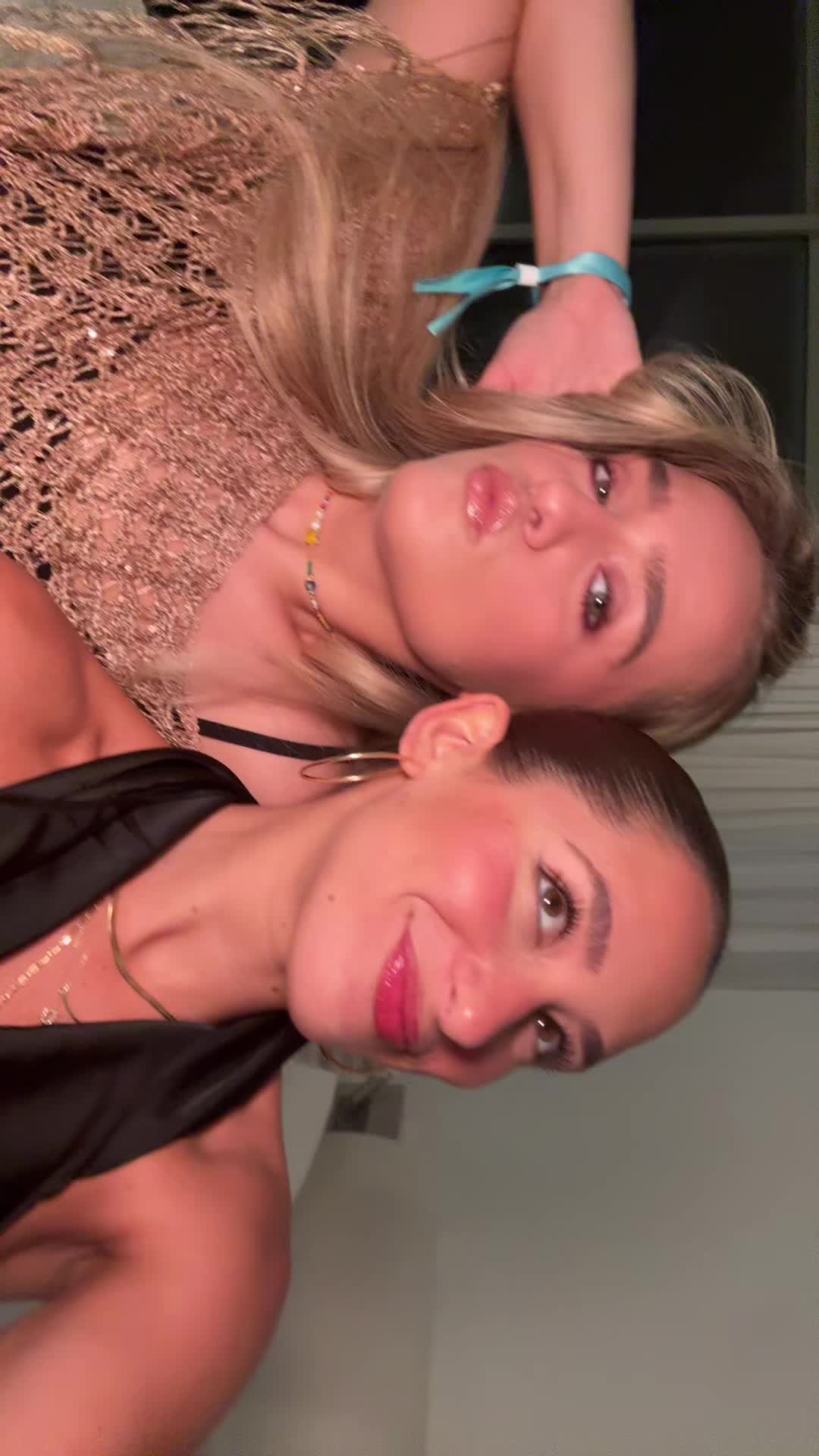 @neni