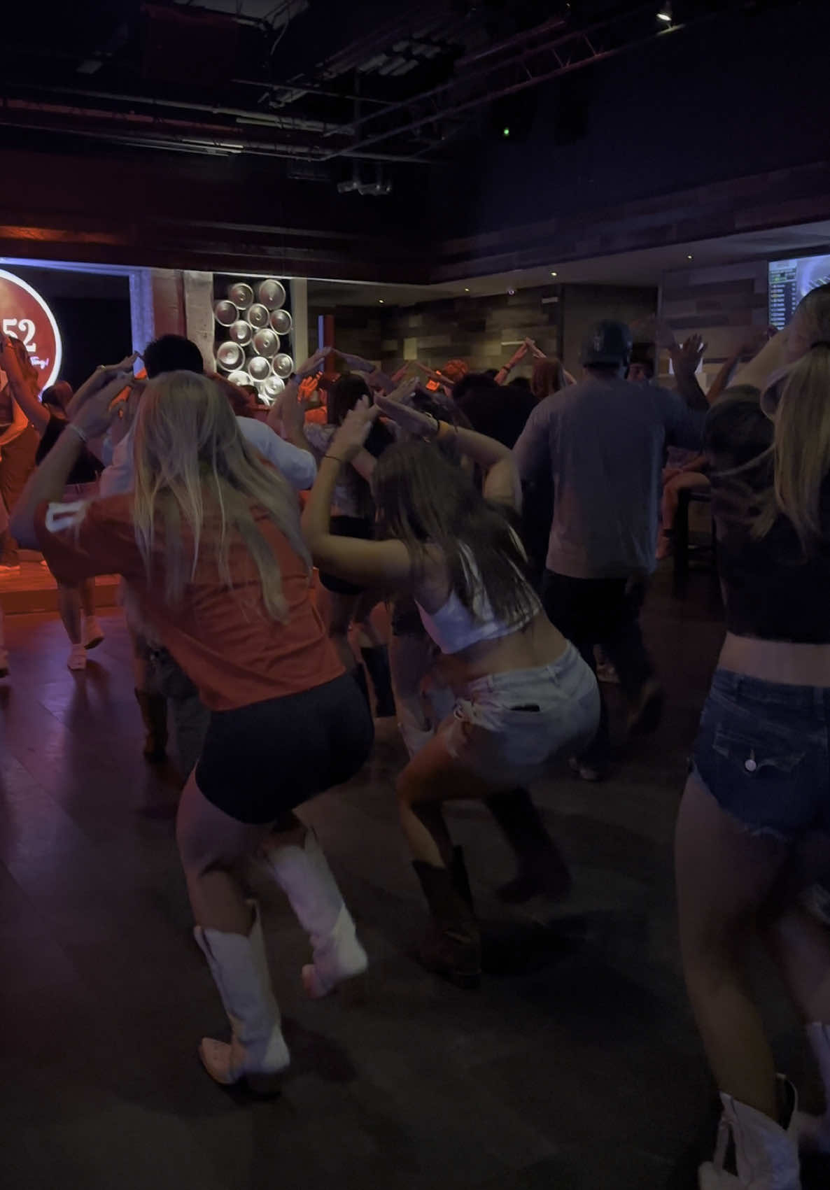 @the honkytonk hotties
