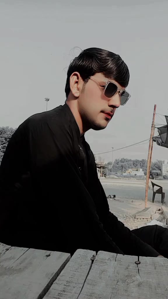 @꧁💔Waqar Gull💔꧂