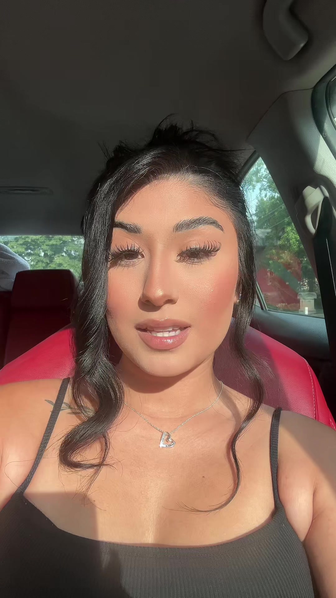 @Nayeli