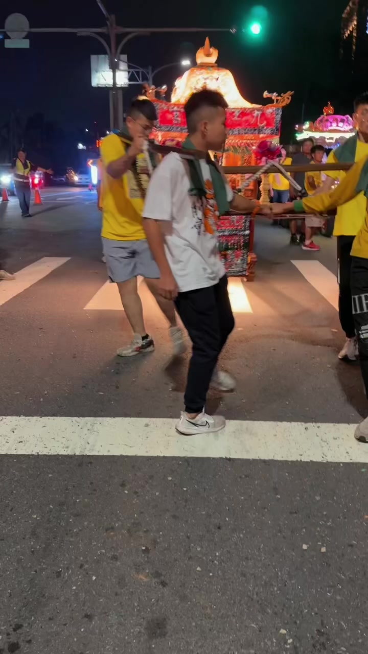 @逸