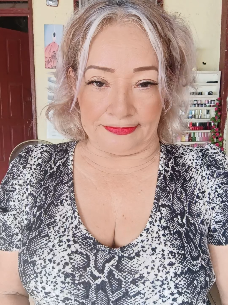 @Melania León