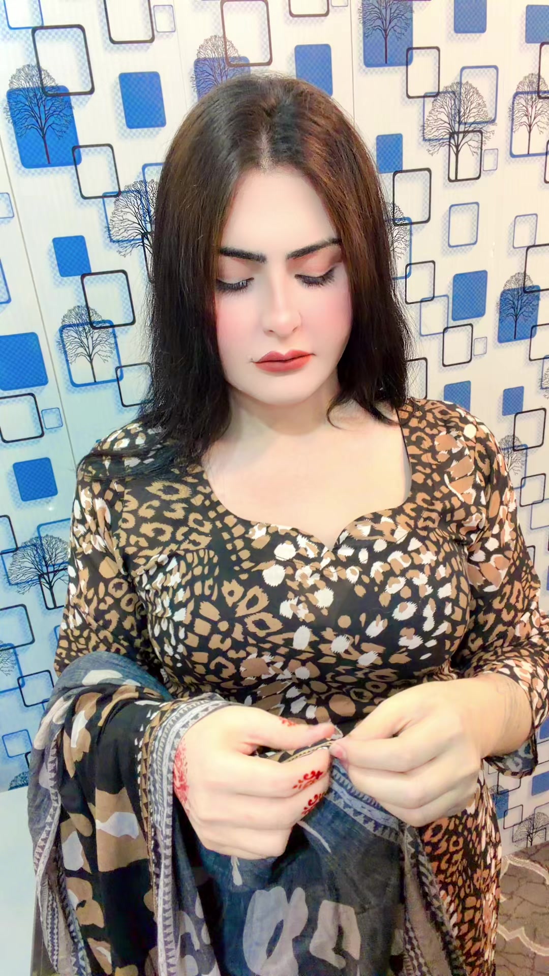 @Riya Khan34