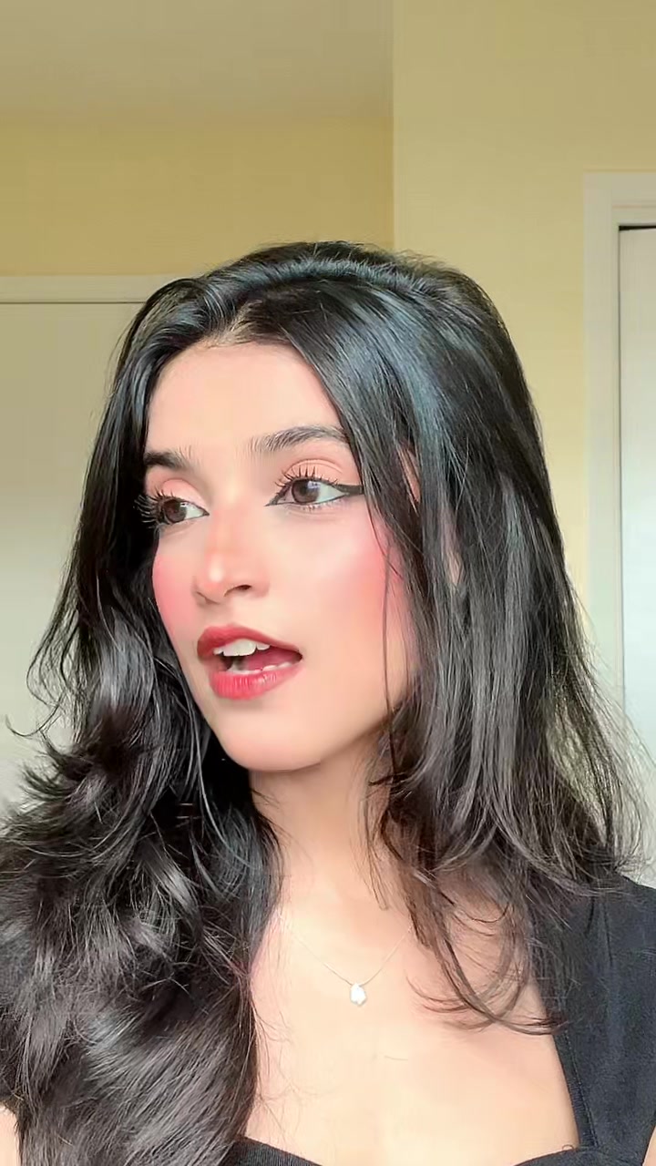 @Aaradhana 💫