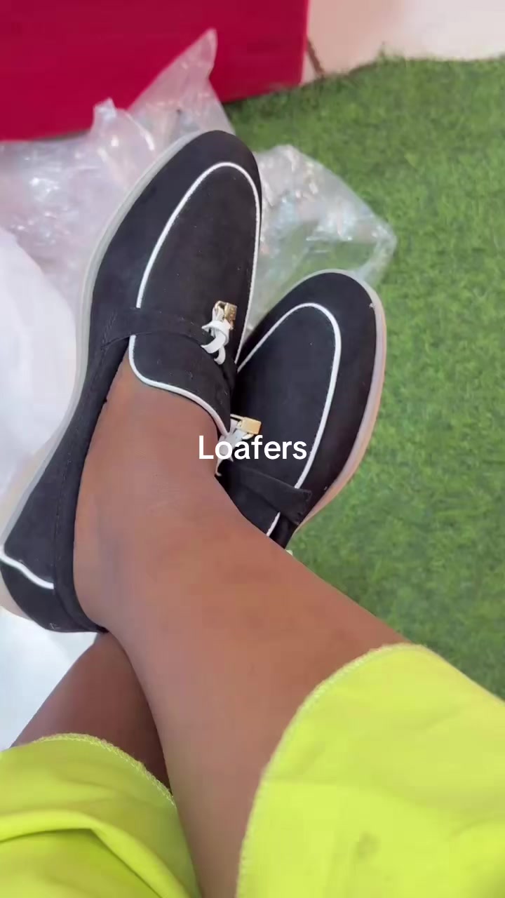 @JS ADDICTION SHOE STORE
