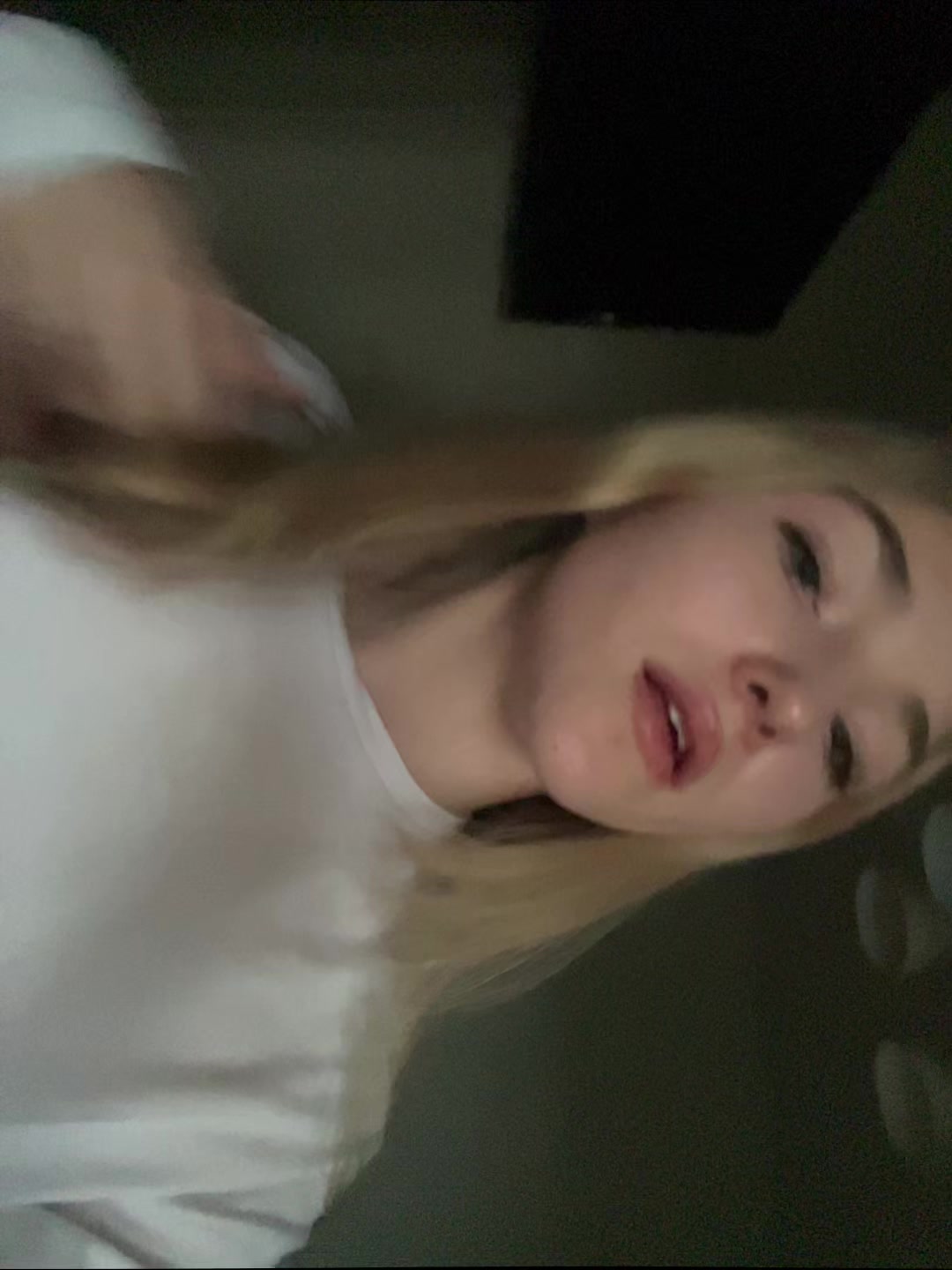 @викуля⚜️🪽