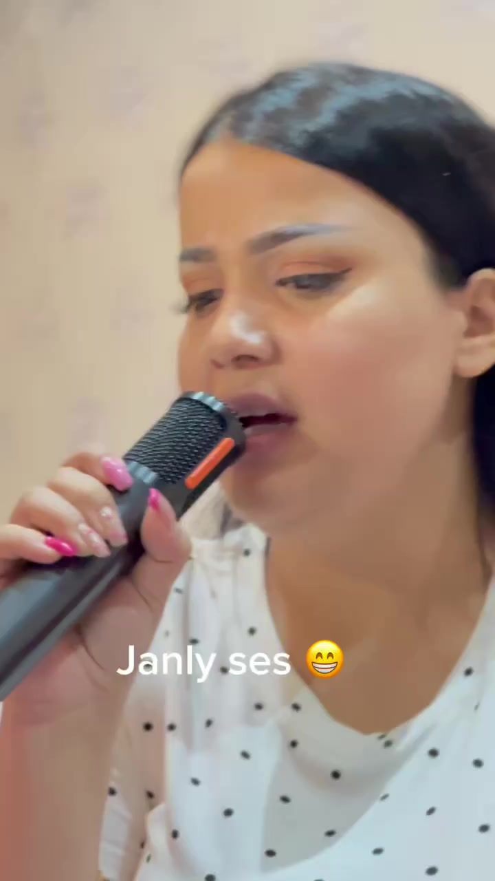 @M&Auml;HRI VINES🖤🤚