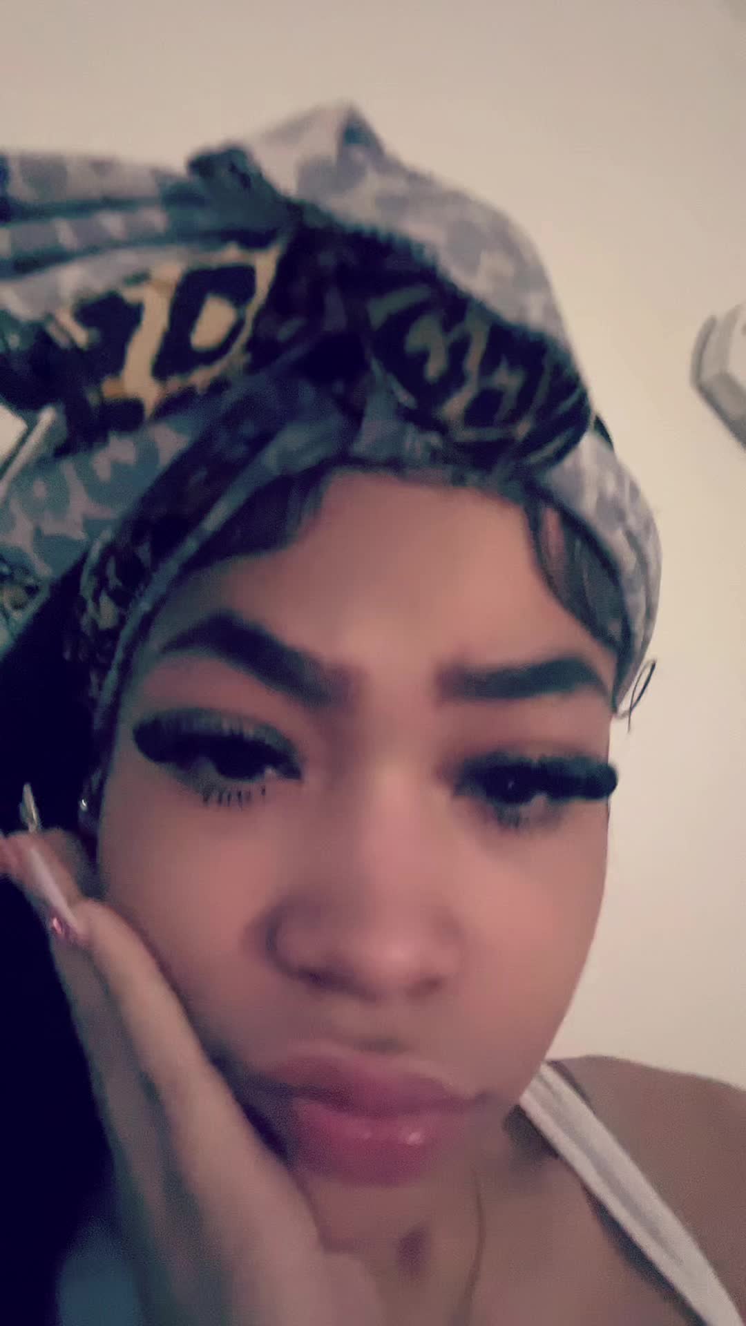 @!