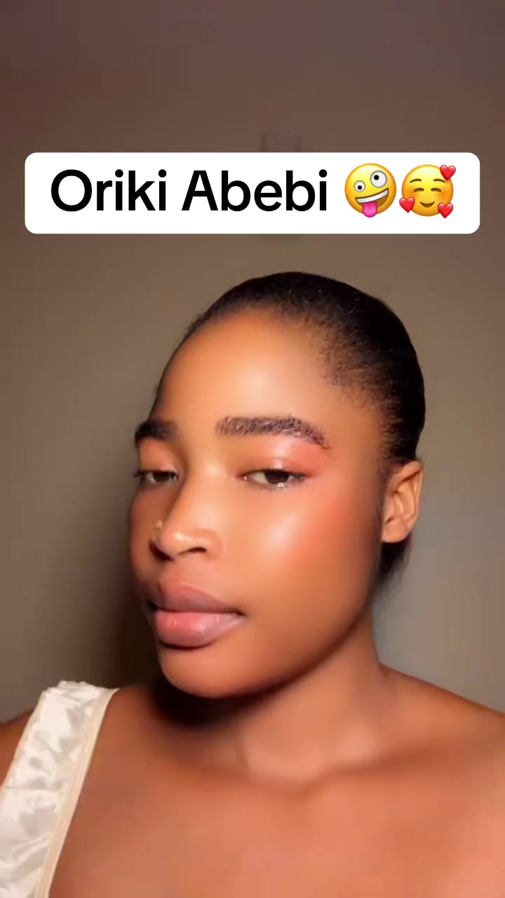 @OMODUNMADE AK&Eacute;W&Igrave;