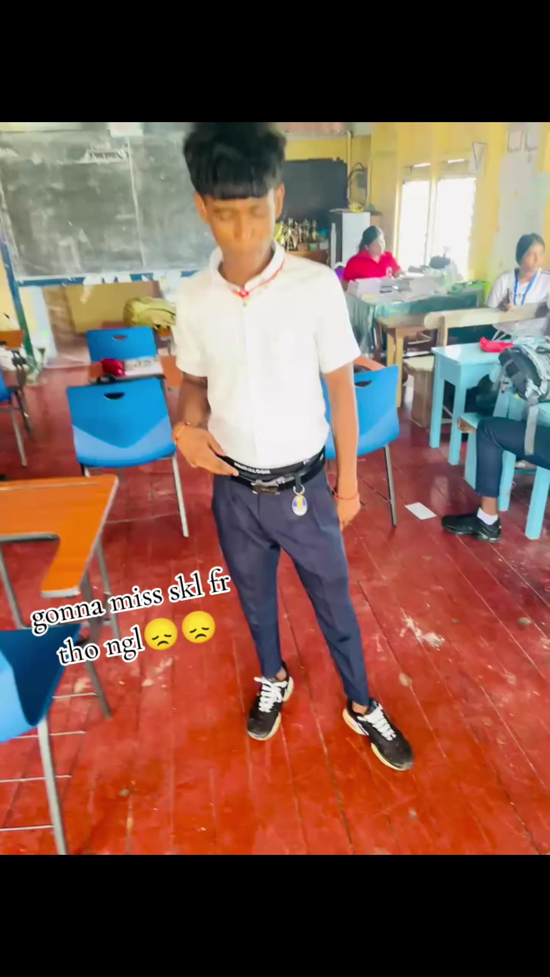 @itz_clinton_