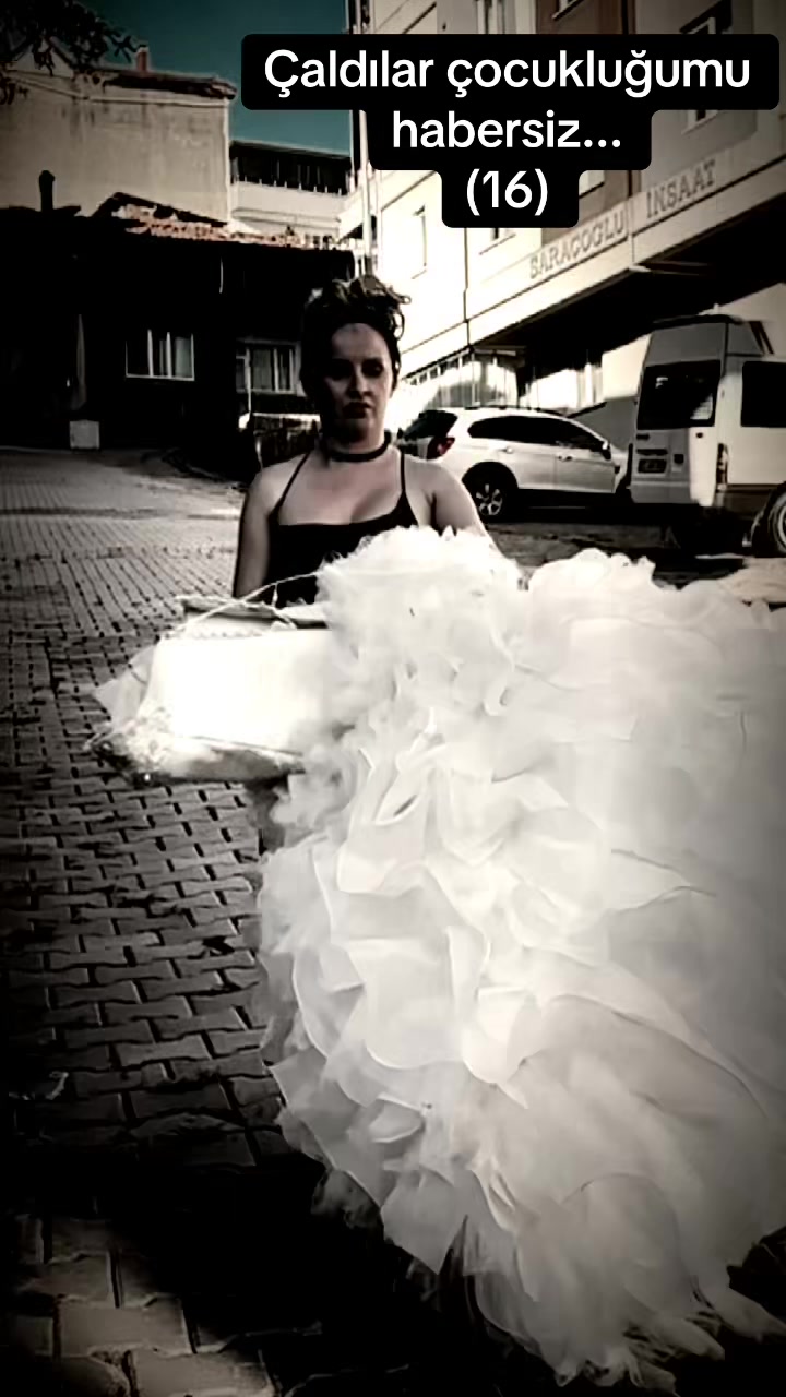 @Derya Bas