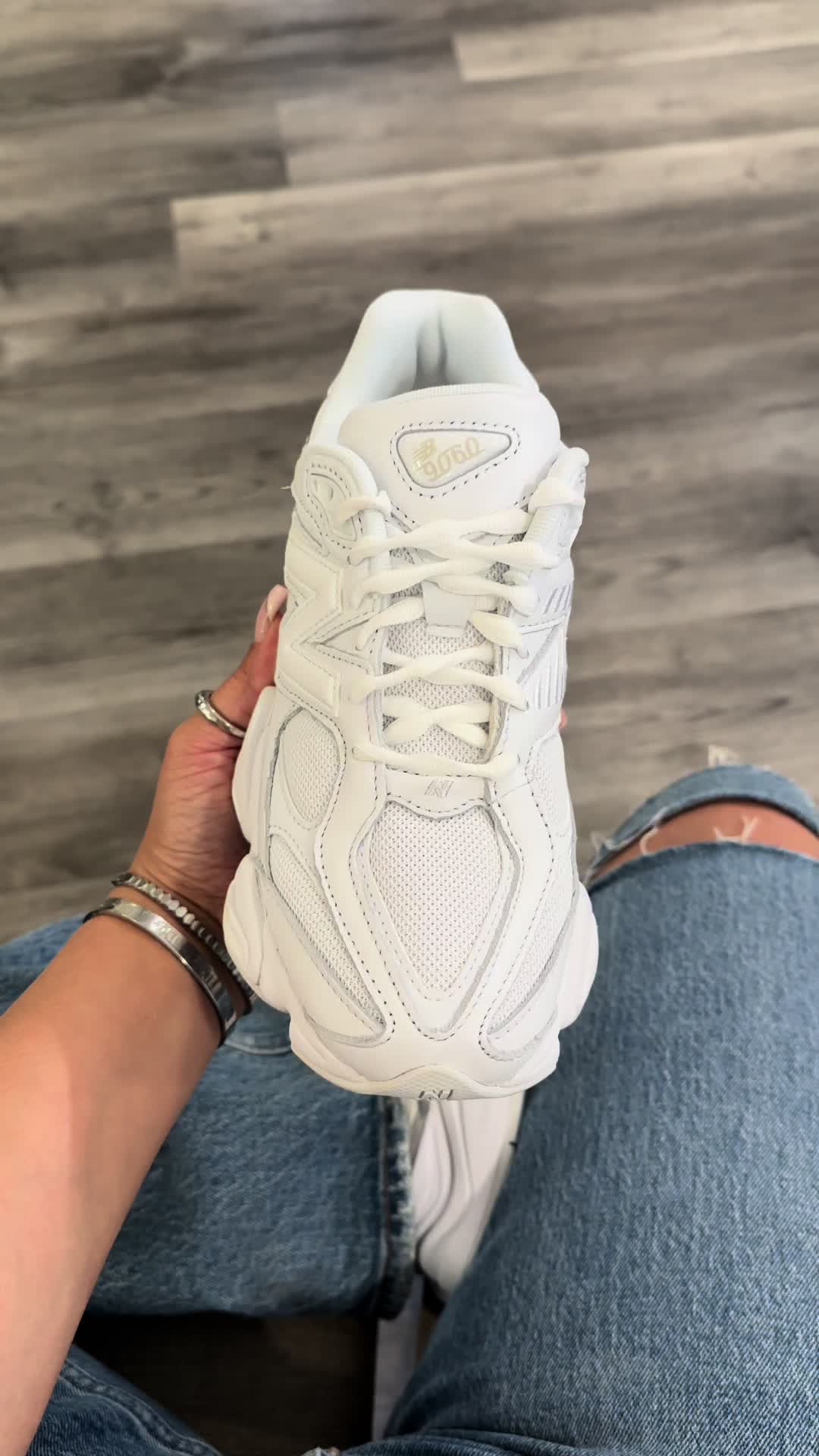 @levelupkickz