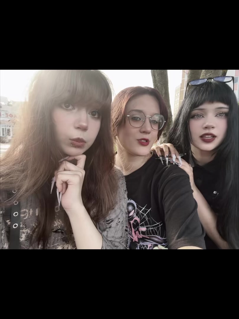 @лизочкч