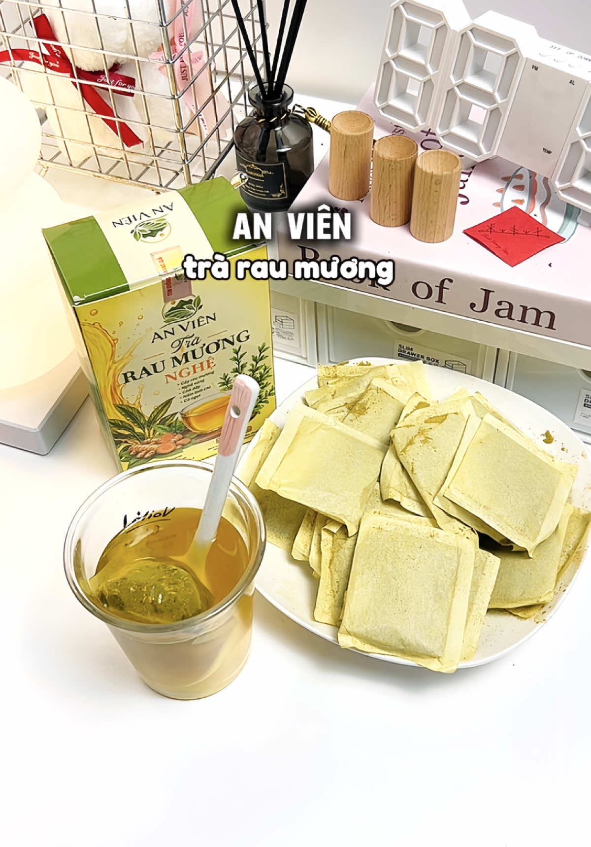 @unbox c&ugrave;ng Tiểu Mụi
