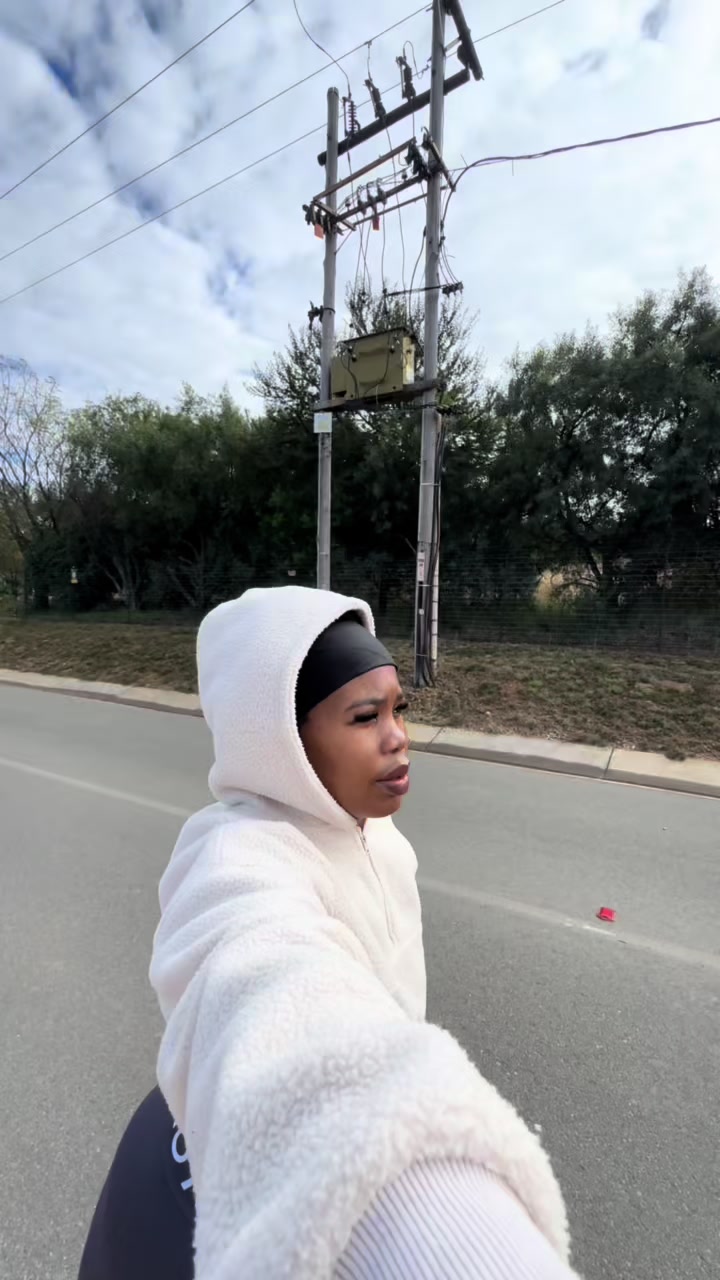 @MfekaXolisile