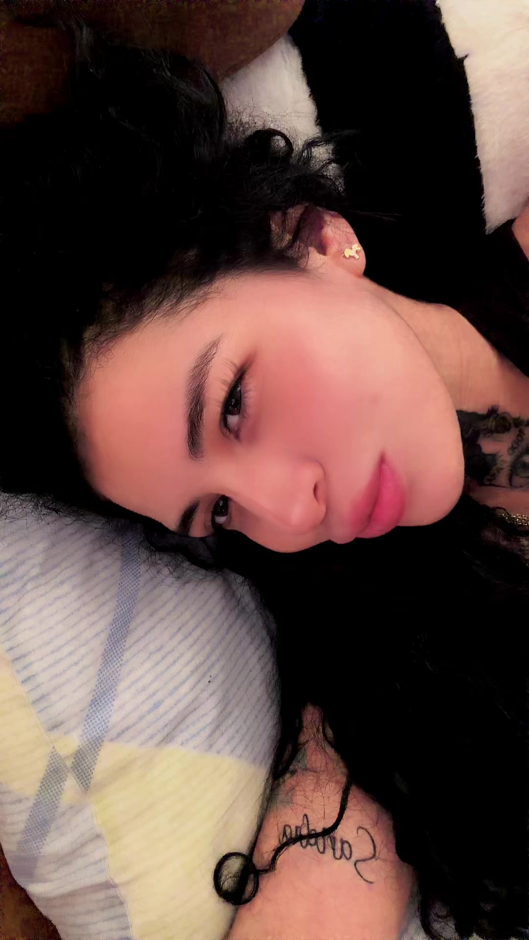 @triniLabombaLatina