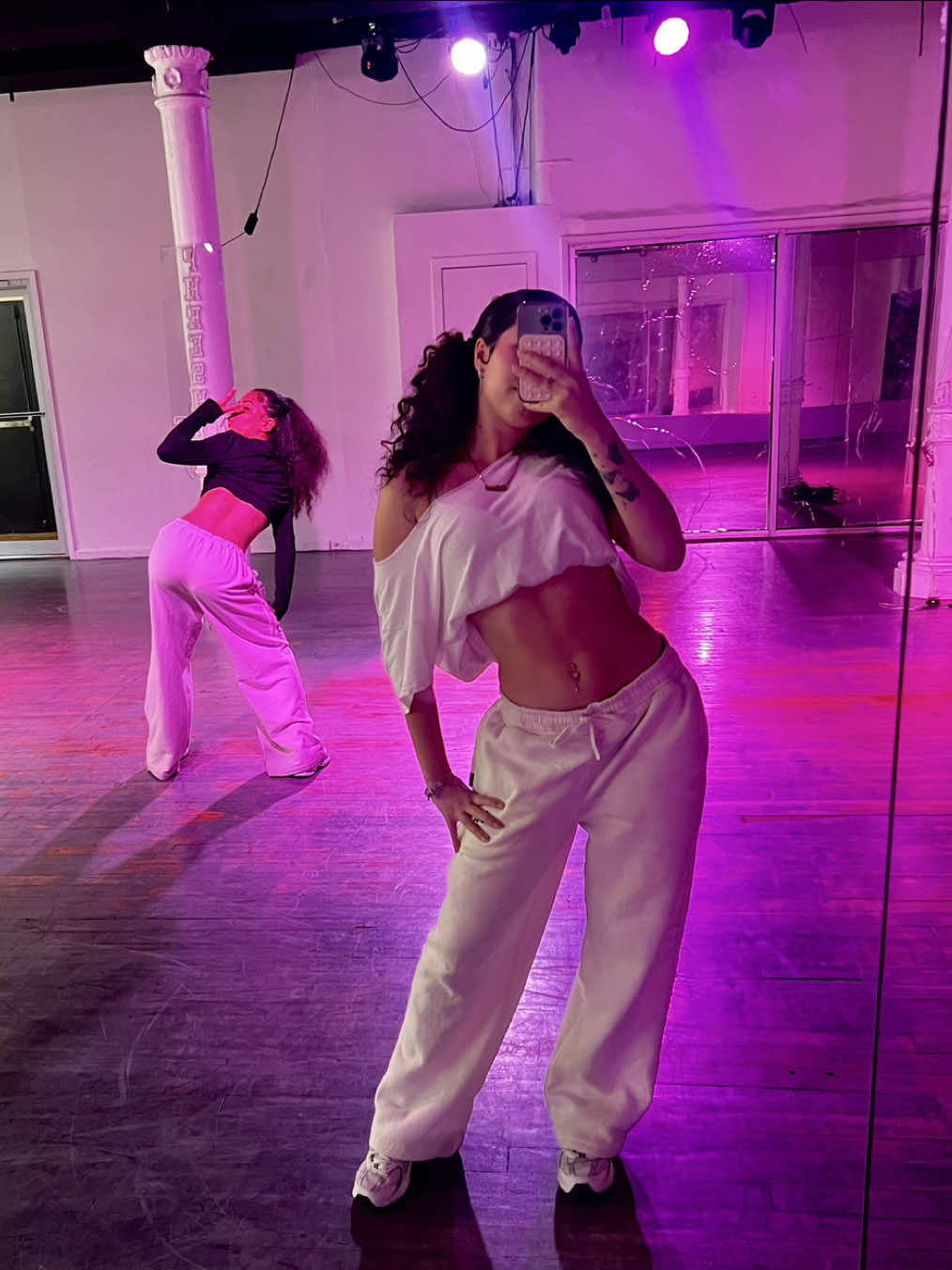 @.tati