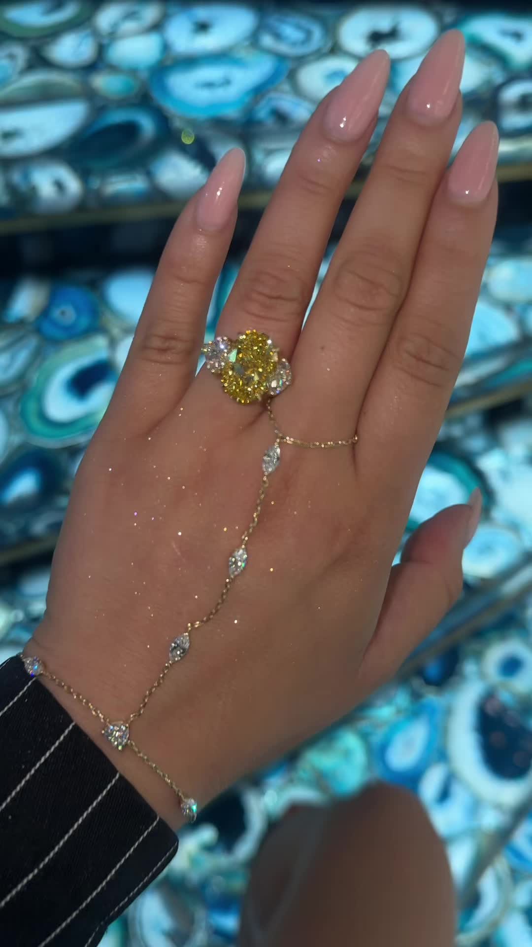 @Victoria Pristine💎