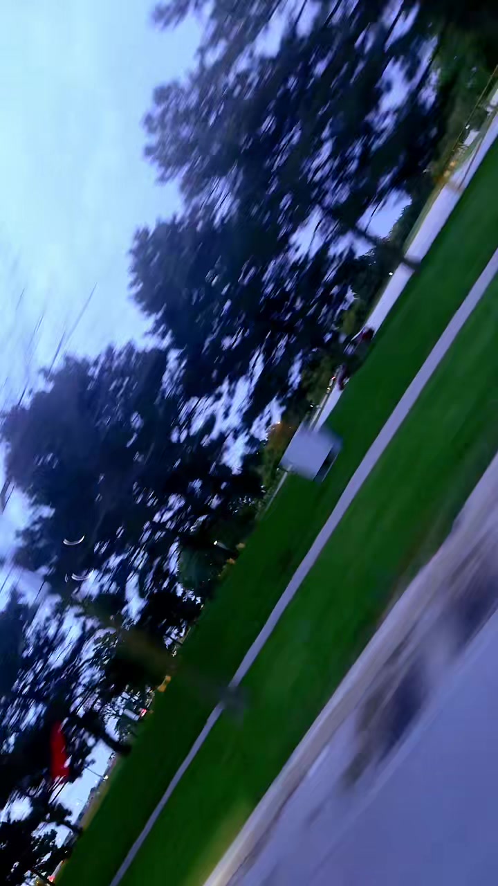 @Ari03