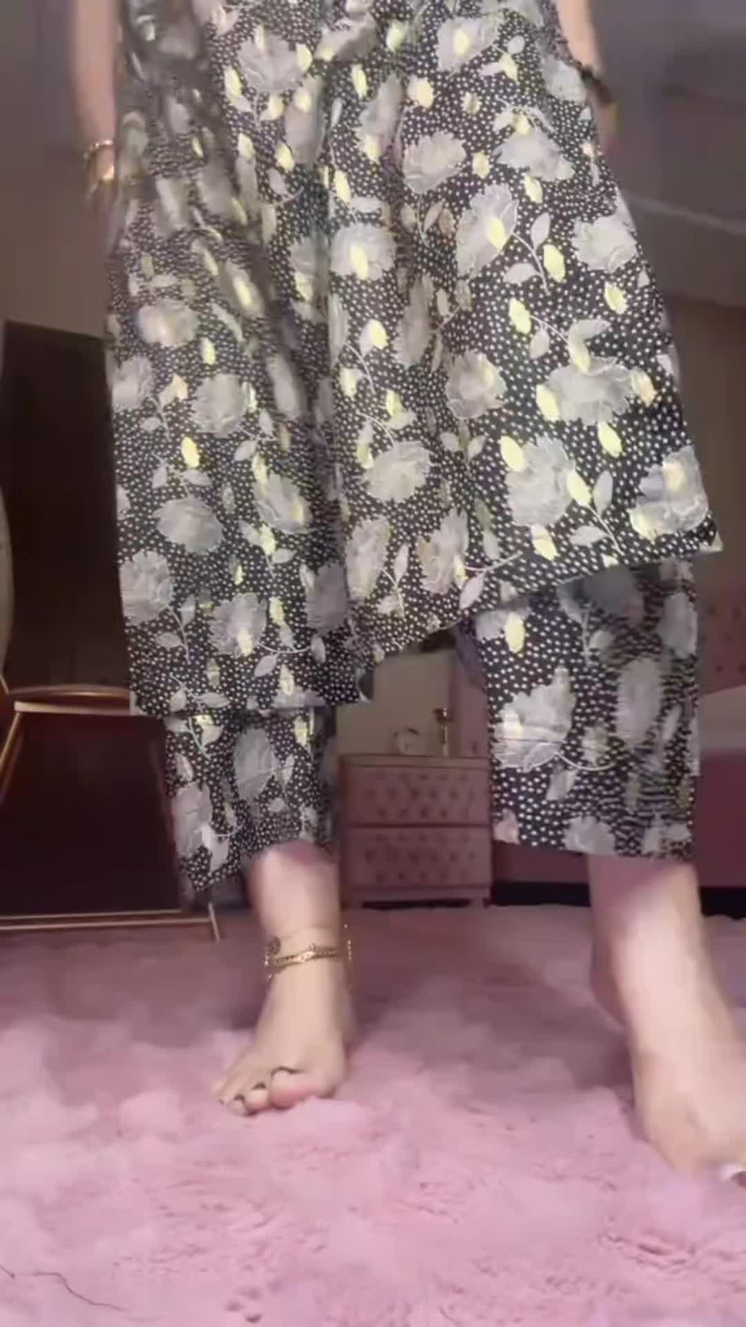 @Pakistani Girls In dubai