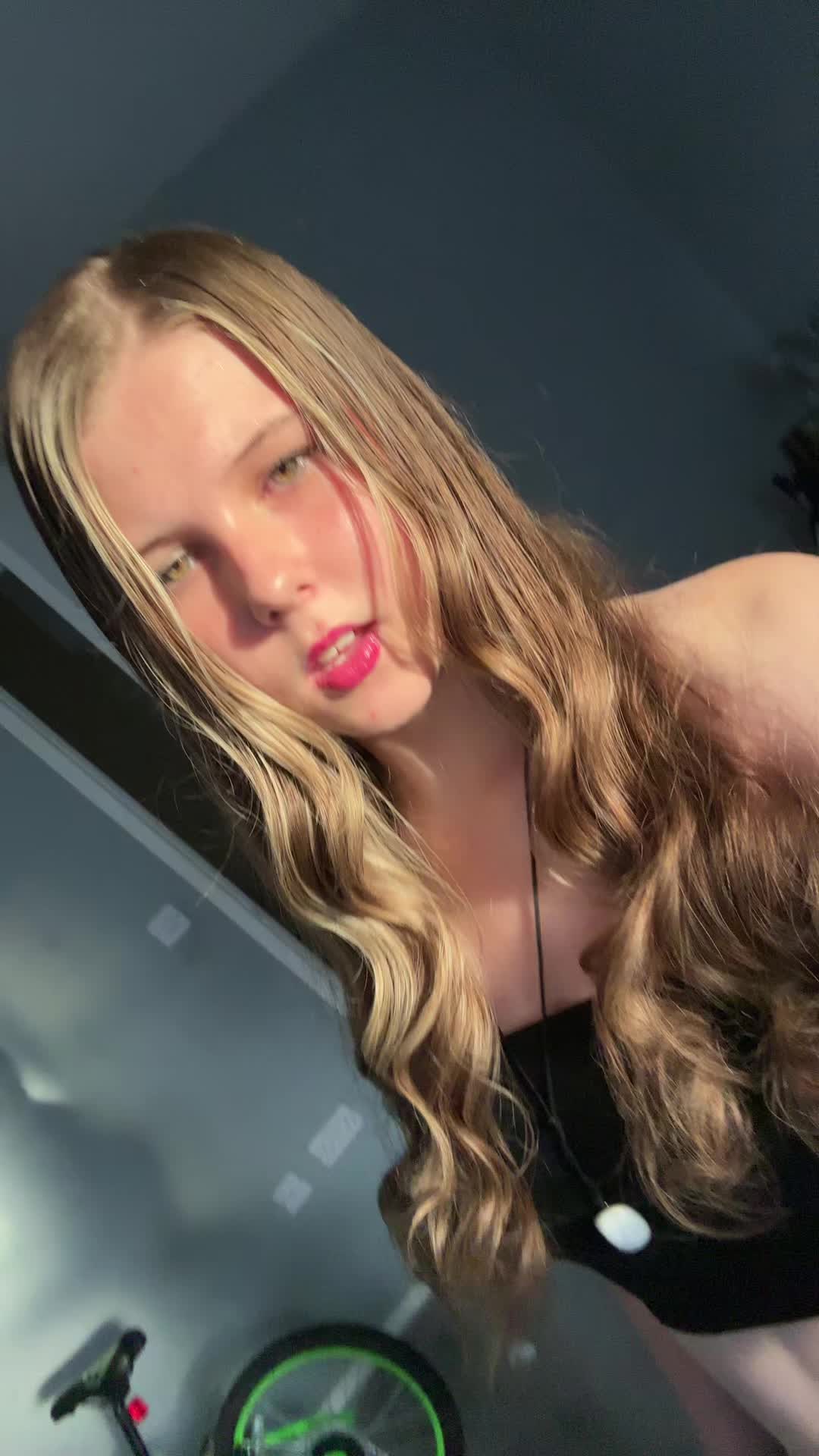 @raerae