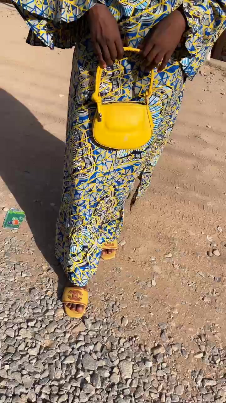 @Akua Molash🌺❤️