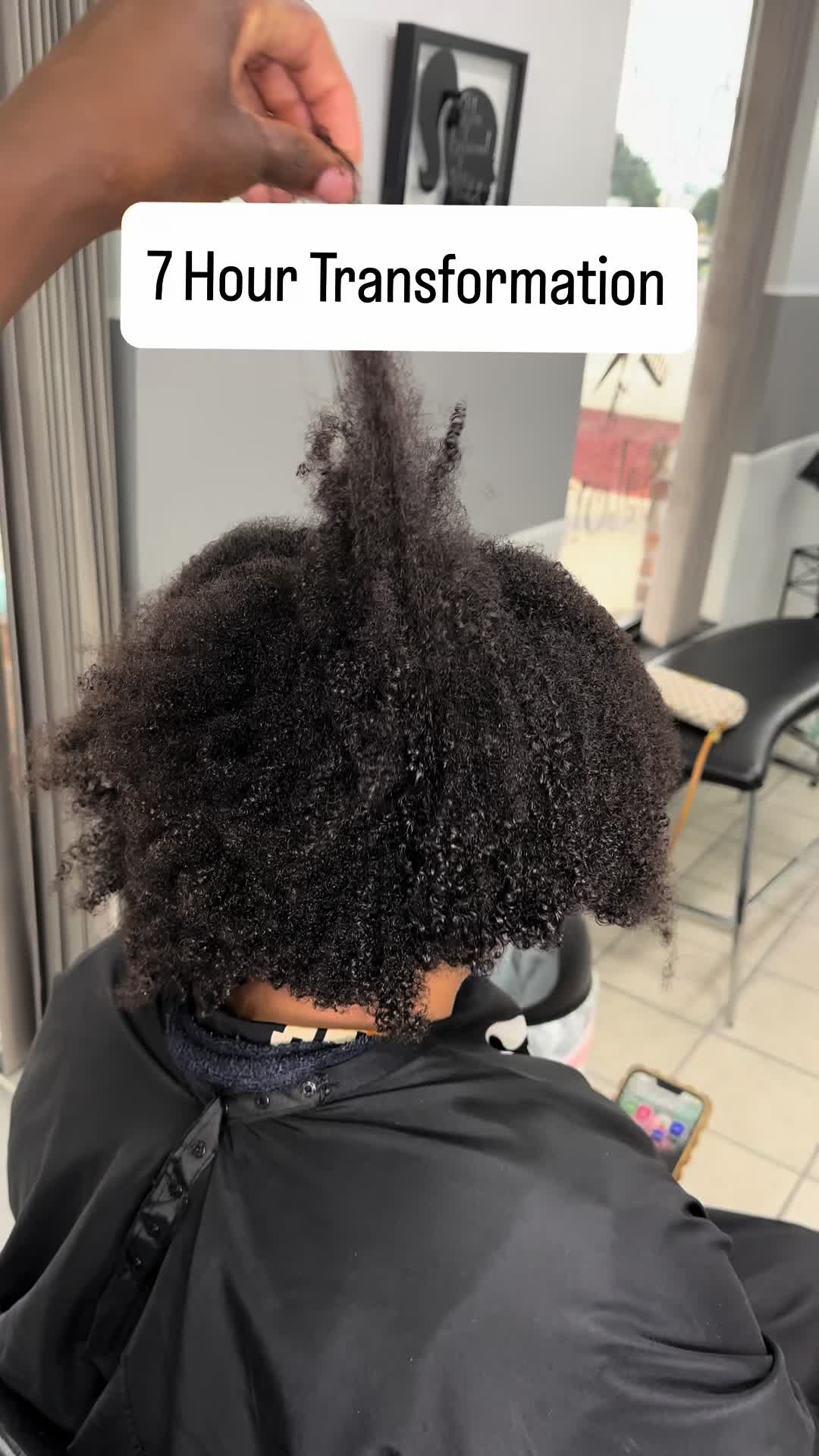 @Strawberricurls | Hairstylist