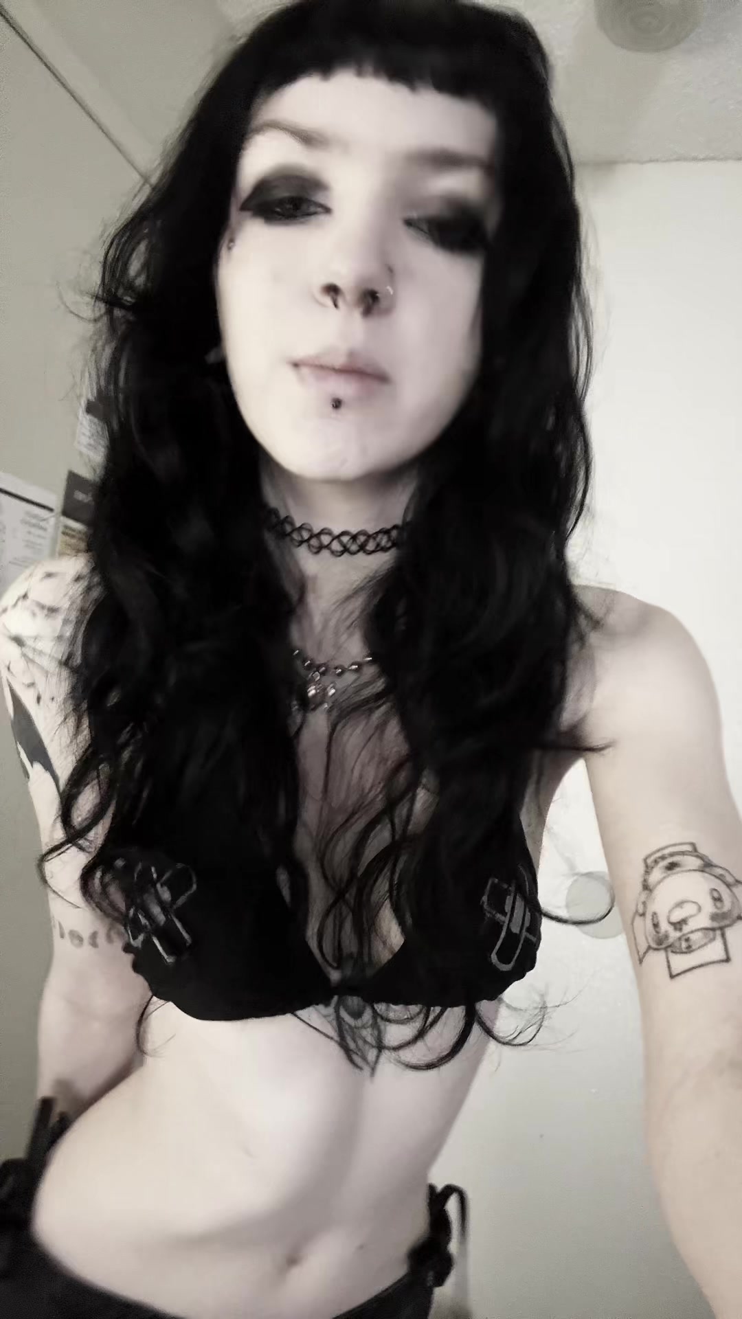 @🧸Kitty!! 🧟♀️