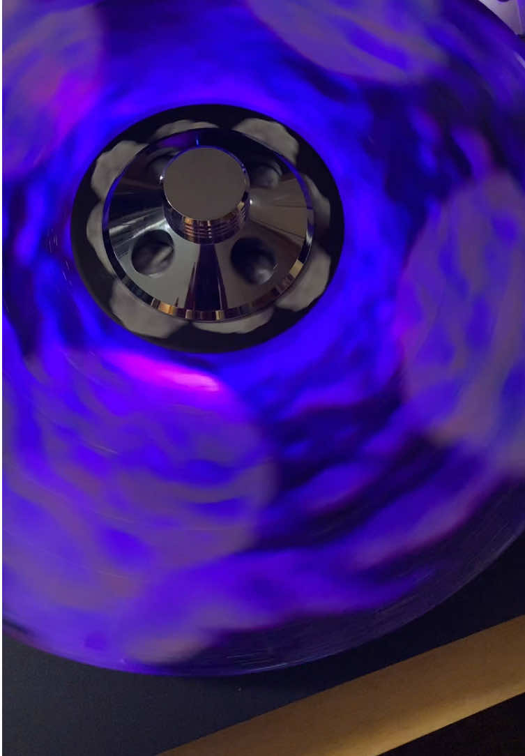 @Amber || Vinyl Collector☁️