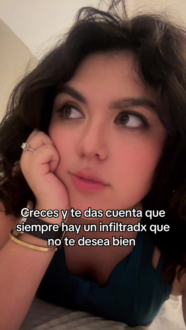 @lachicadelcentro