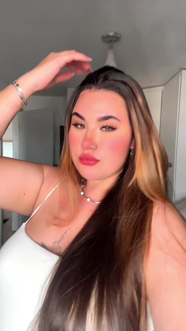 @Lorena flames🔥