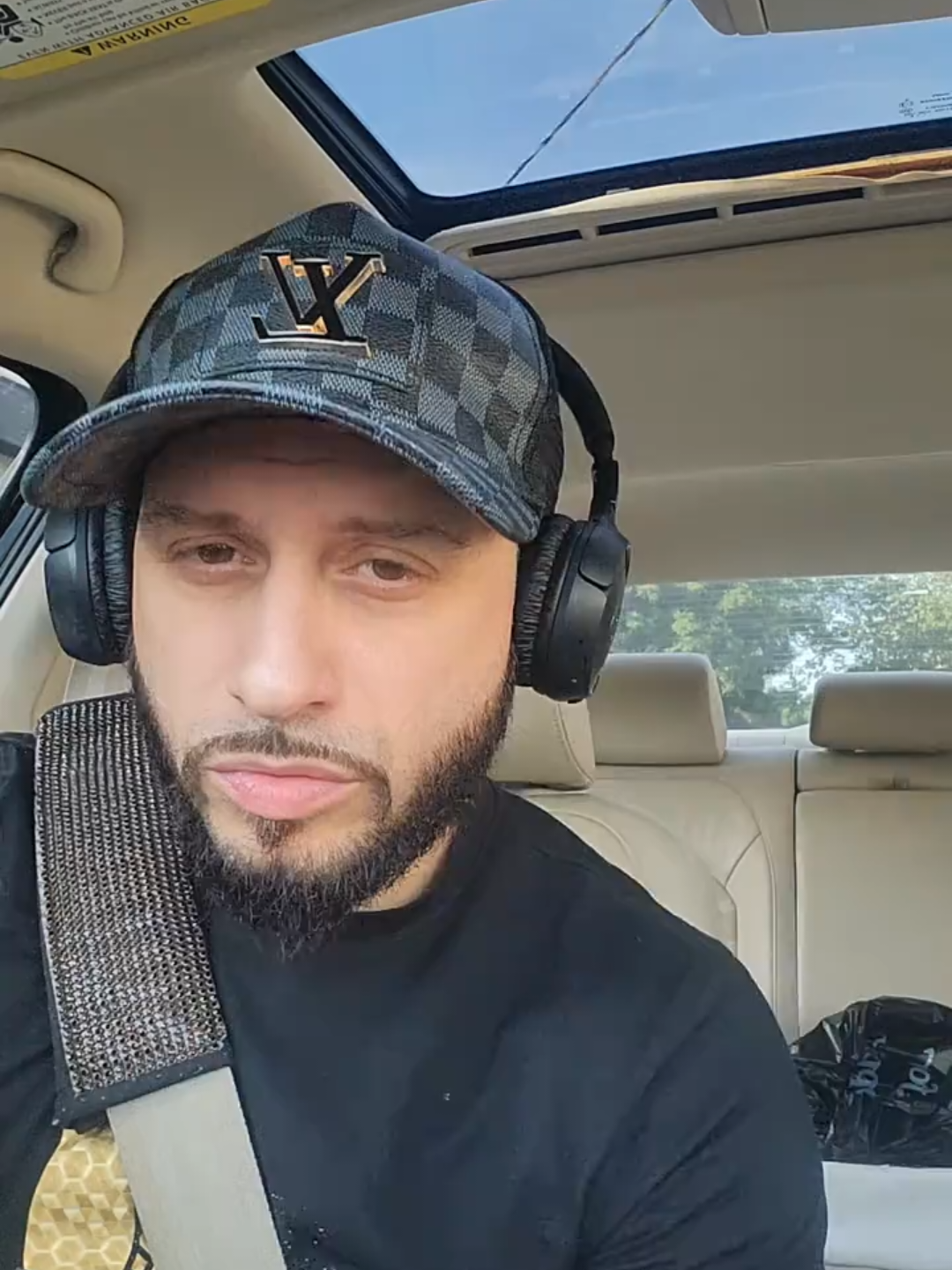 @LaSoULEnt aka LaSoUL