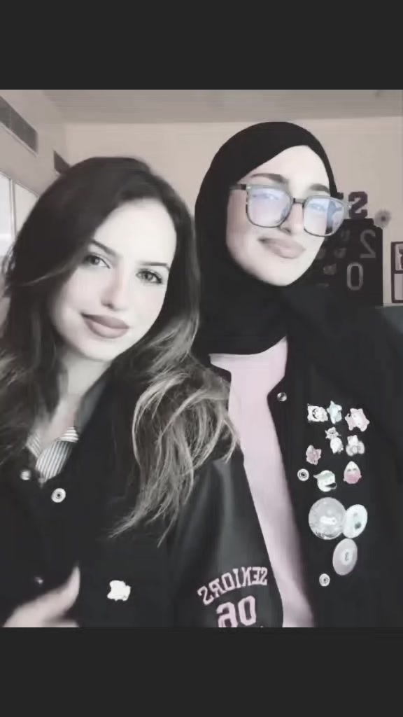 @𝓡𝓪𝓷𝓲𝓪 𝓕𝓪𝓷𝓼 𝓛𝓮𝓮𝓷❣️
