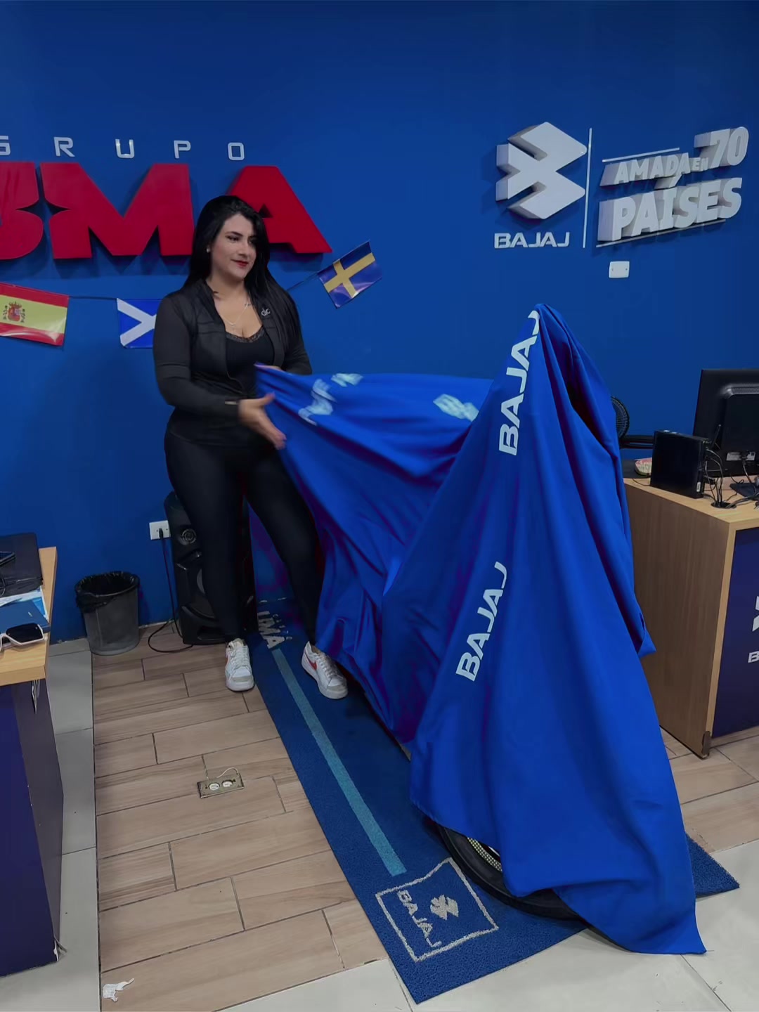 @BAJAJ AMATITL&Aacute;N