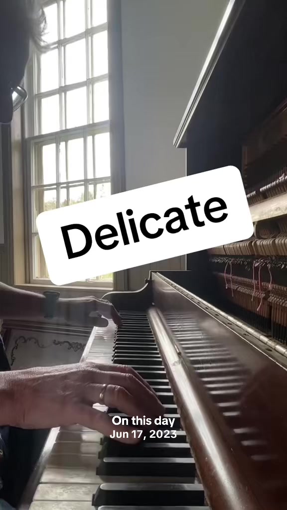 @PEI Sunsets & Old School Piano